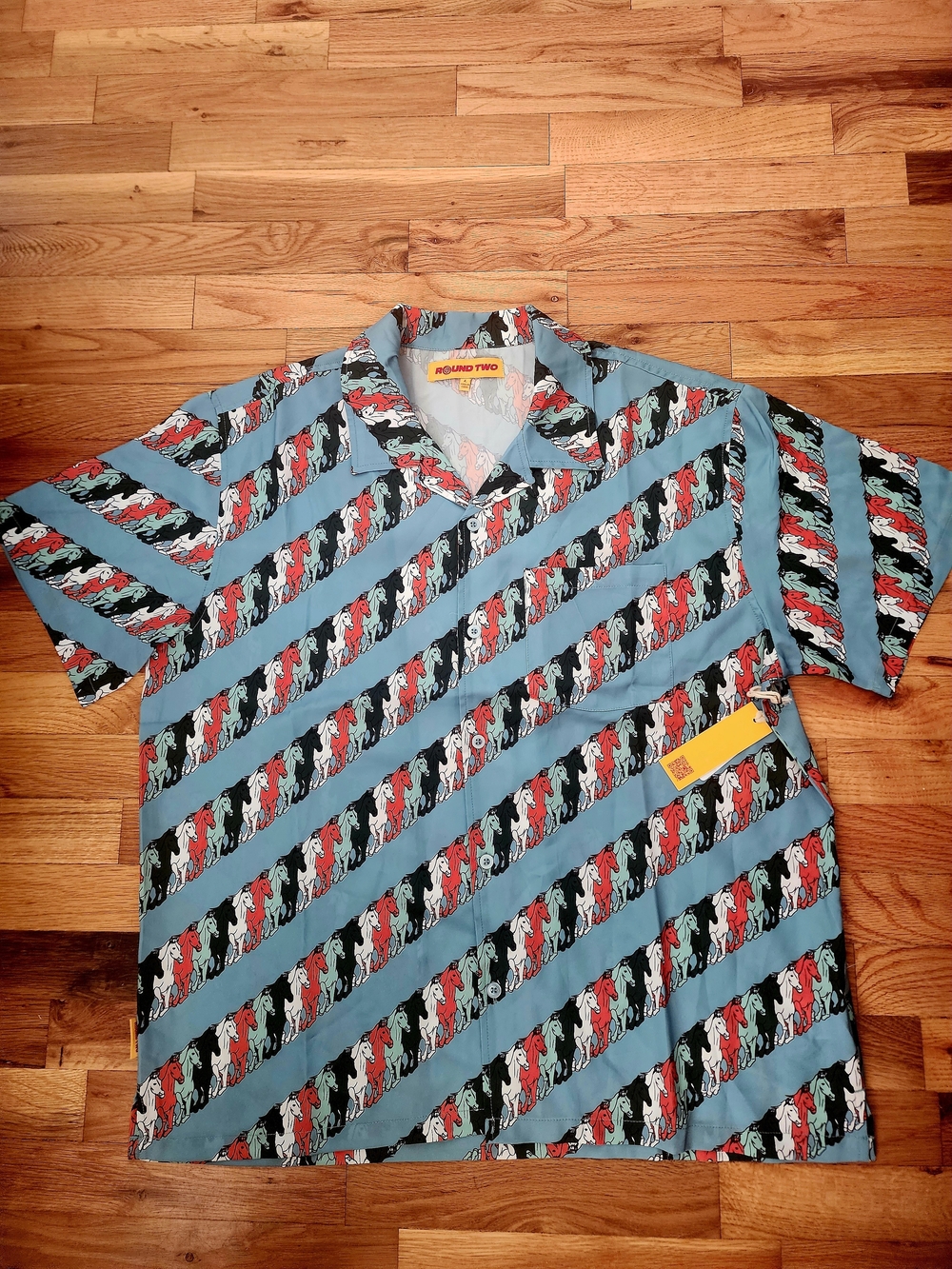 Round Two Blue Diagonal Graphic Short-Sleeve Shirt